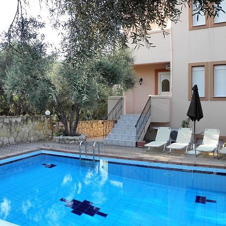 Villa-Jasmin Kato Daratso Luaran gambar
